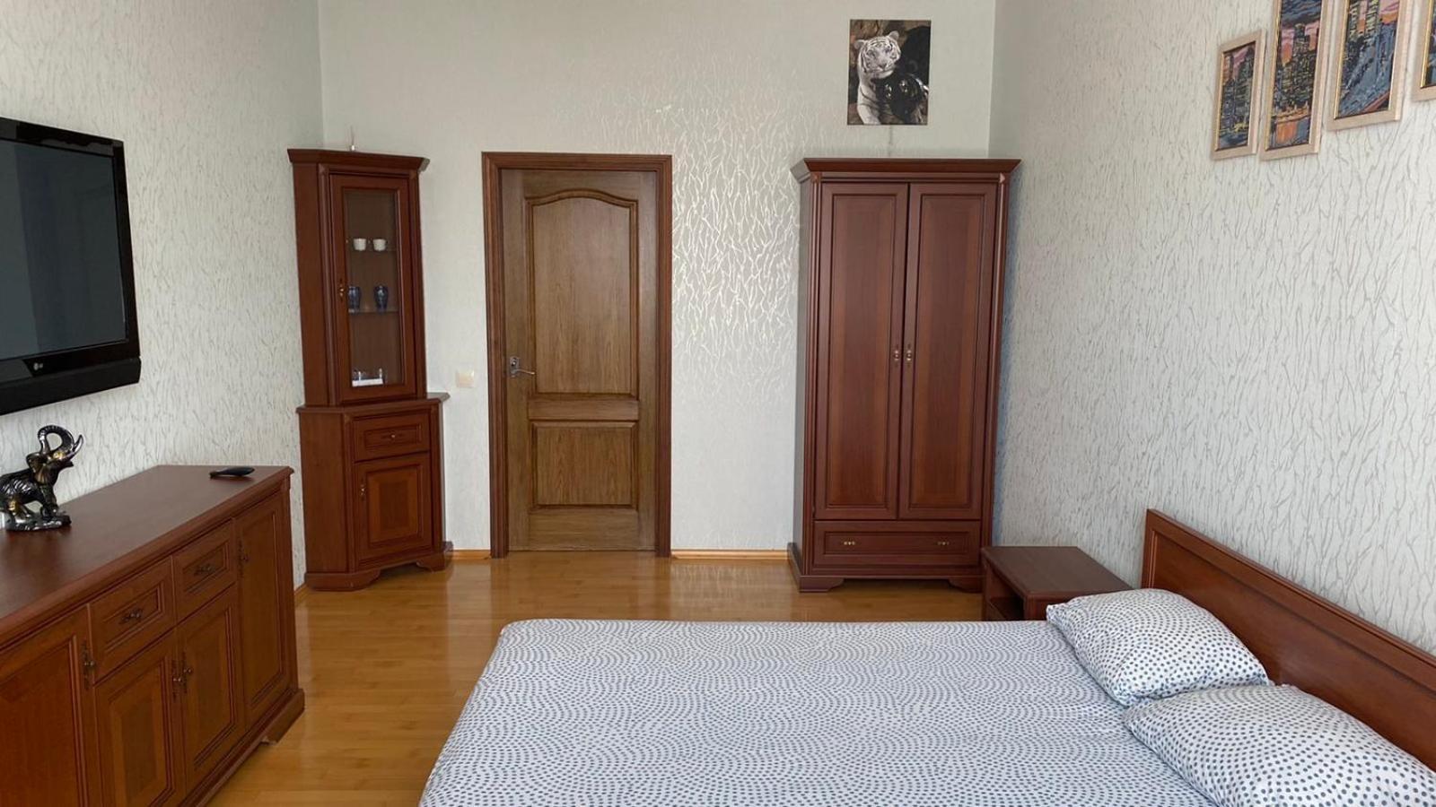 Comfortable Apartment On The Obolon Киев Экстерьер фото